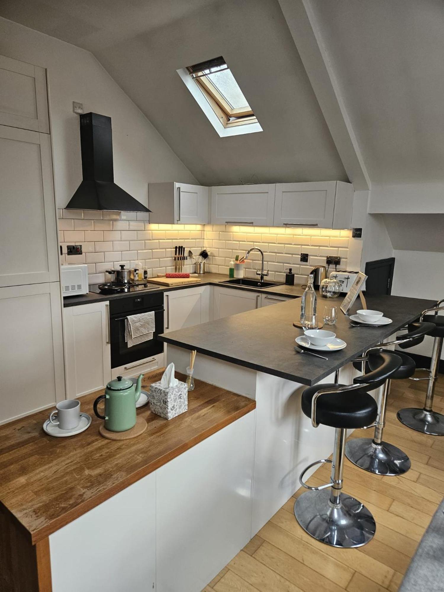 2 Bedroom City Centre Penthouse Loft Apartment リヴァプール エクステリア 写真