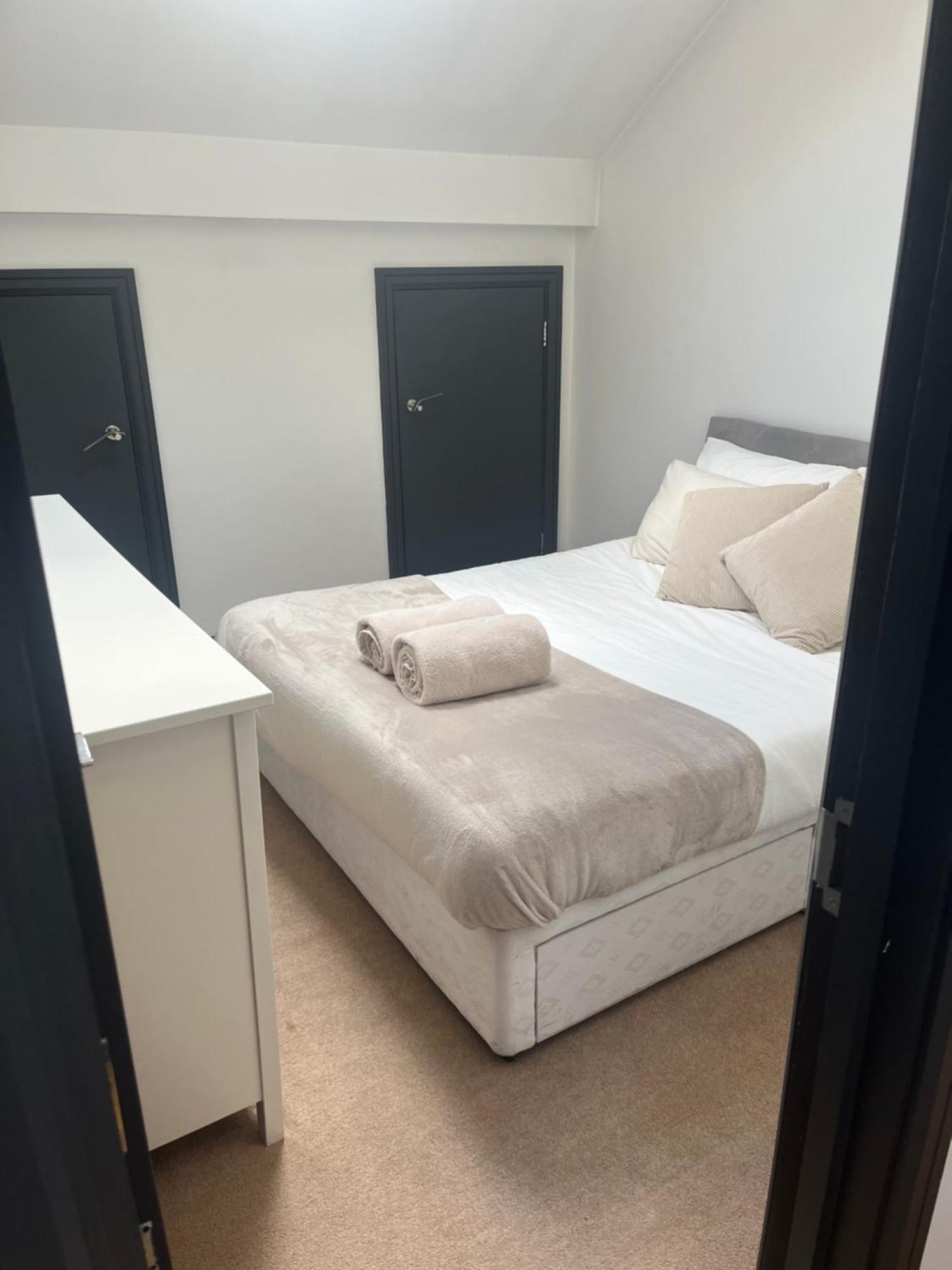 2 Bedroom City Centre Penthouse Loft Apartment リヴァプール エクステリア 写真