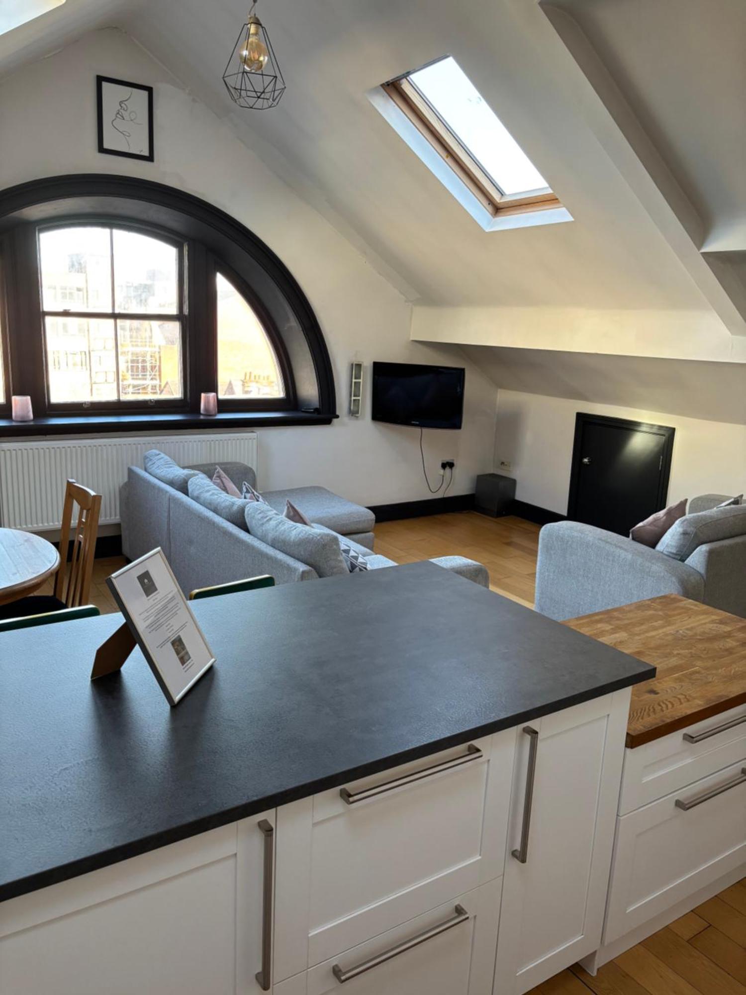 2 Bedroom City Centre Penthouse Loft Apartment リヴァプール エクステリア 写真